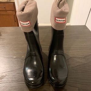 Authentic Hunter Original Gloss Short Boots with Gray Boot Socks Size 9